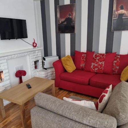 Rosewood Lodgings Special Offer For Student On Long Stay Manchester Exterior foto